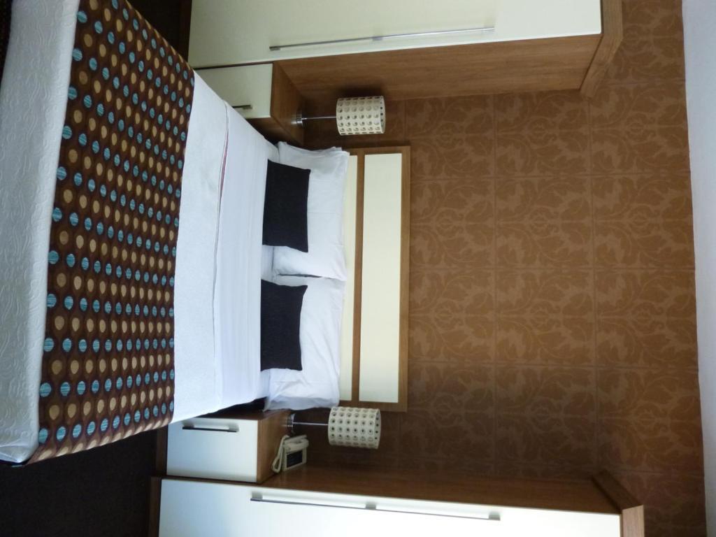 The White Lady Hotel Kinsale Bagian luar foto
